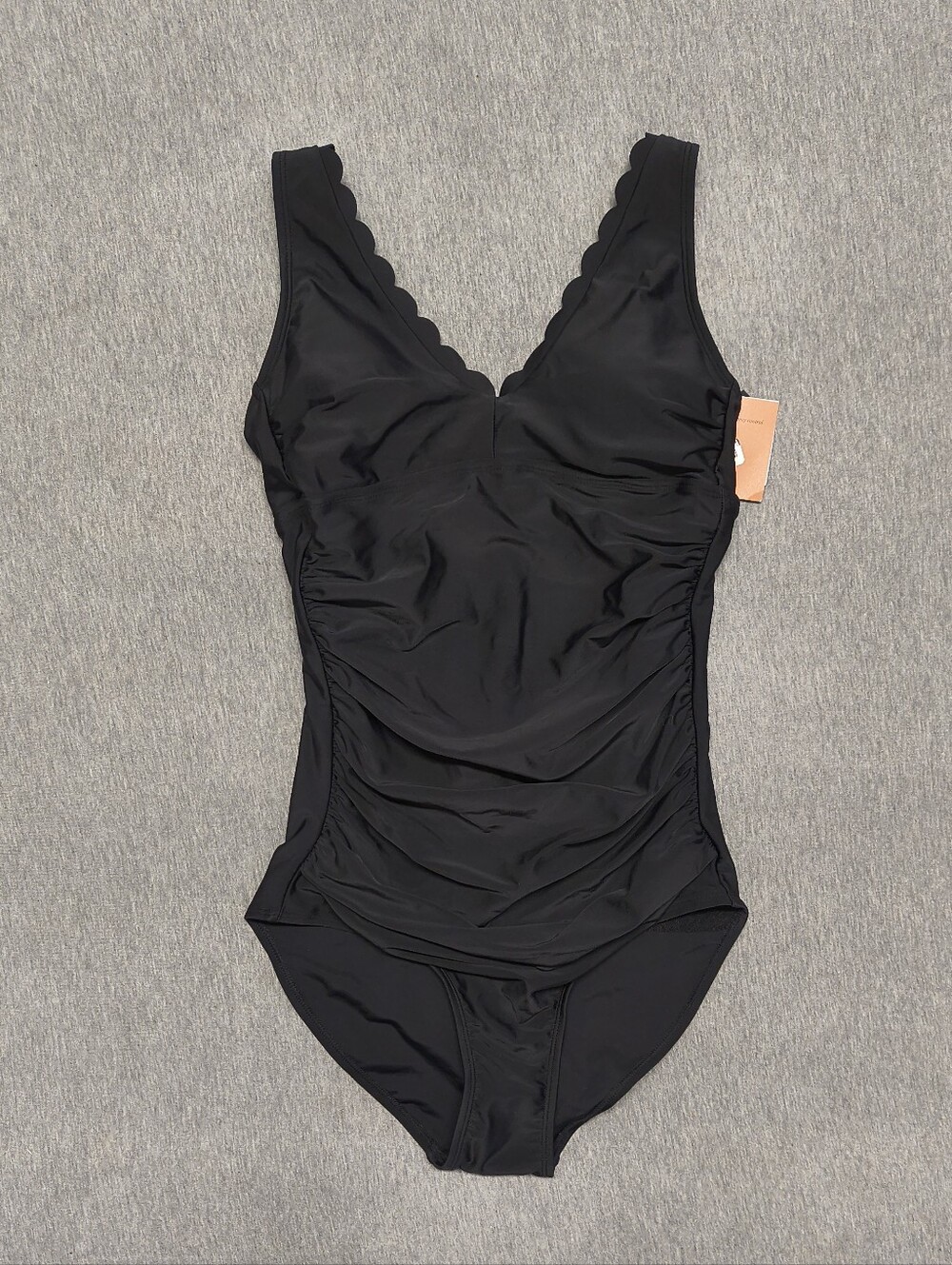 Shade & Shore Women’s Long‑Torso Scallop One‑Piece Swimsuit – Black (Size M)